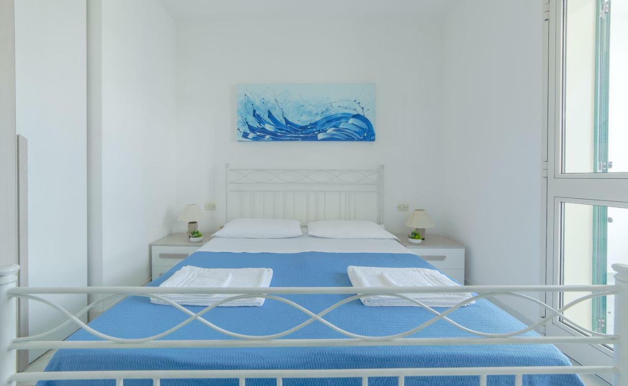 Spiaggia Bianca Apartments Torre Vado Exteriör bild